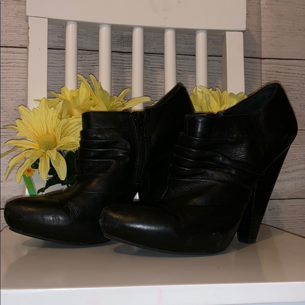 Jessica Simpson black boots, booties, size 6.5